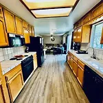 The Lighthouse Pet Friendly Hot Tub Bbq Sleeps 11